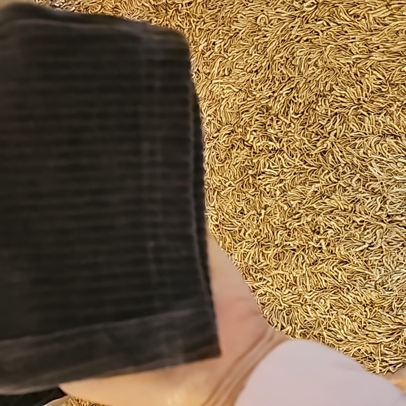 Ugg - Picture 9 of 9